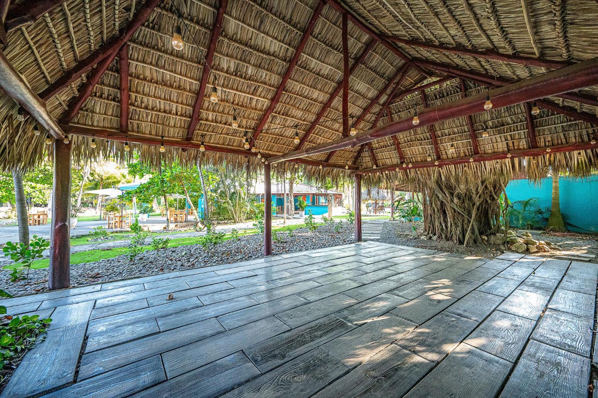 Beach Break Resort & Cr Surf Camp Jacó Eksteriør bilde
